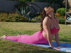 Cul, Gros cul, Gros seins, Blonde, Sucer une bite, Brunette brune, Faciale, Léchez