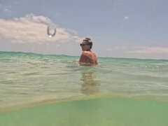 Amateur, Playa, Acercamiento, Despelote, Madres para coger, Desnudo, Al aire libre, Bragas