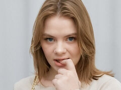 Любители, Большая жопа, Пальцем, Мастурбация, Молоко, Соло, Стриптизерша, Молоденькие