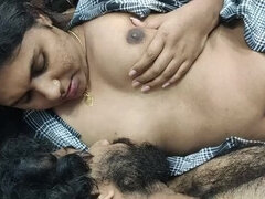 Asiatique, Couple, Petite amie, Hd, Indienne, Embrassement, Mamelons, Épouse