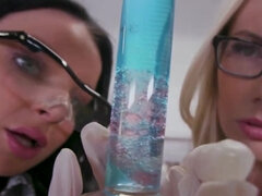 Grosse titten, Blondine, Braunhaarige, Frau frau mann, Muschi, Rau, Taboo, Flotter dreier