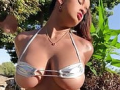 Africano, Culo grande, Tetas grandes, Bikini, Lencería, Al aire libre