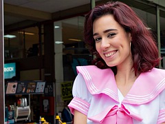 Gros seins, Brunette brune, Fille latino, Léchez, Public, Timide, Maigrichonne, Adolescente