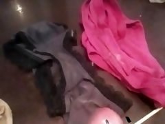 Branler, Culottes ou slips, Volé