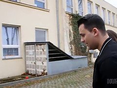 Cameraman meets teen couple in Prague and offers money