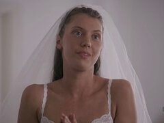 Mariée, Tromperie, Doigter, Lingerie, Petite femme, Jarretelles, Nénés, Mariage