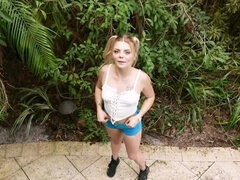 18 ans, Blonde, Queue, Doigter, Seins naturels, Pov, Chatte, Maillot de bain