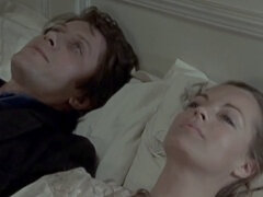 Celebrity, glamour, babe