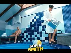 Morena, Engañando, Hd, Latina, Piscina, Gritar, Afeitado, Tetas