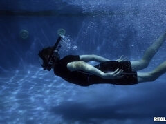 Американки, Толстушки, Бикини, Собачьи, Милф, Натуральные сиськи, Киски, Тощие