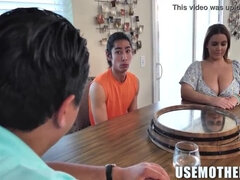 Amateur, Gros seins, Sucer une bite, Maman, Petite femme, Pov, Réalité, Tabou