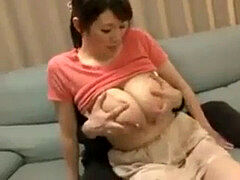 Japanische massage, Laktieren, Hausmädchen, Milf