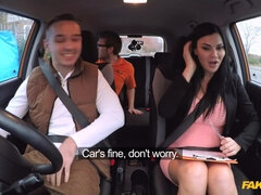 Blasen, Auto, Besamung, Prüfung, Handjob, Lecken, Im freien, Flotter dreier