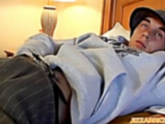 Gay jizzaddiction, kelly cooper, cumshot