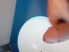 ENDOWED DEMONSTRATING HIS PICK IN THE TEACH DOUCHE