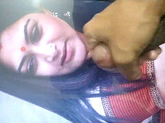 Tamil actress Kushboo Sundar receives a warm tribute of cum