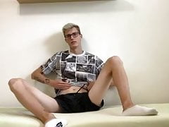 Tall Skinny Smooth Nerdy Twink Rubs One Out.