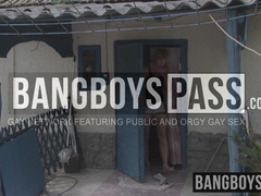 Morning sex with twinks Patrick and Sebastiaan in private cottage