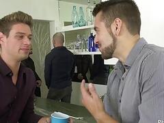 BIPHORIA Lots of bi sex dicks flying around here!