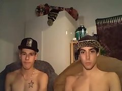 Couple of cute fuckbois jerk each other