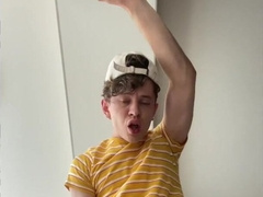 Super-hot fellow MILKING OFF HIS enormous BEEF WHISTLE BEAUTIFUL