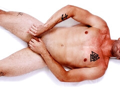 Stunning Nathan Bronson jacks off big time