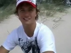 20yo Surfer masturbates, showers for audition