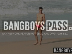 Paco stretches BBC hunk with his Latino cock in a gay beach hookup