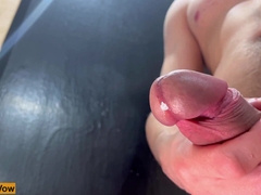 Close-Up: 8 Straps of Jizz ! ! ! - Immense Blast