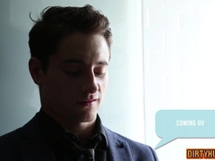 Watch this muscular dude with a cumshot on his face