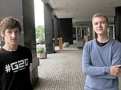 Threesome-esque gay fuck scene with two twinks