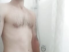 Australian bloke getting out the shower