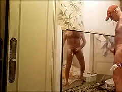 je peint un mur a poil en m excitant