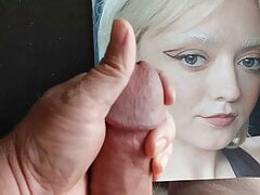 Maisie Williams Blond Cum Tribute