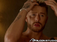 Muscle, muscle hunk, kissing