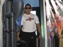 MuscleHunks - Gym Buddies