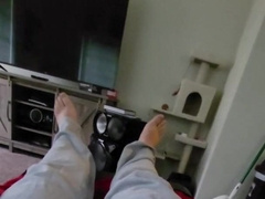 Accident while stringing up in the living apartment.