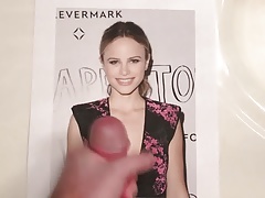 Halston Sage Tribute 1