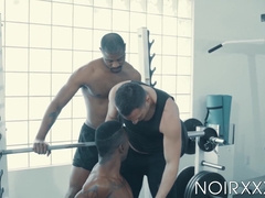 Tattooed hunk Colby Tucker fucked hard in interracial 3way