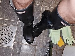 Rubberboots removal