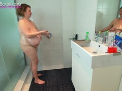 Cuarto de baño, Gorda, Tetas grandes, Maduro, Monstruo, Ducha, Solo, Mojado