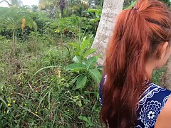 Thai amateur girlfriend with big ass makes homemade sex tape in the garden