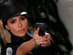 Belle grosse femme bgf, Gros cul, Gros seins, Noire, Sucer une bite, Branlette thaïlandaise, Police, Uniforme