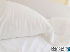 Hot Tourist Gets Free Room From Stranger - Carolina Sweets Fucked Hard