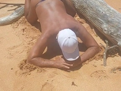 Ladysilva crossdress torrid booty on beach