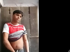 Indian Boy show nude himself