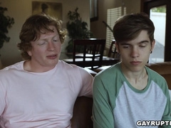 Small guy Levi Rhodes received two huge cock (Hoss Kado)