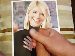 Holly Willoughby Cumtribute 58