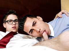 Young blokes strip naked and fuck in the ass in a hotel room