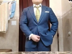 Str8 daddy jerking off in suit 10